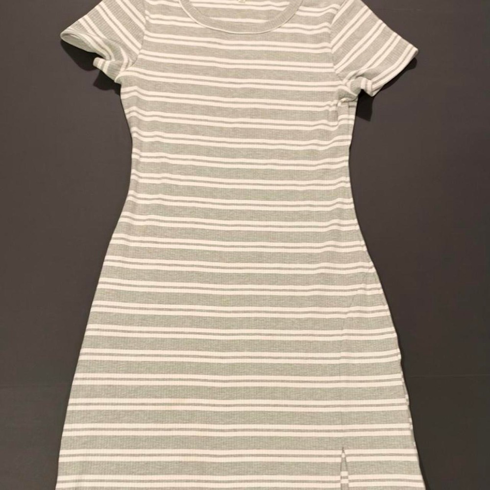 No Comment Womens Gray White Striped Ribbed Babydoll Dress Short Sleeve Medium
